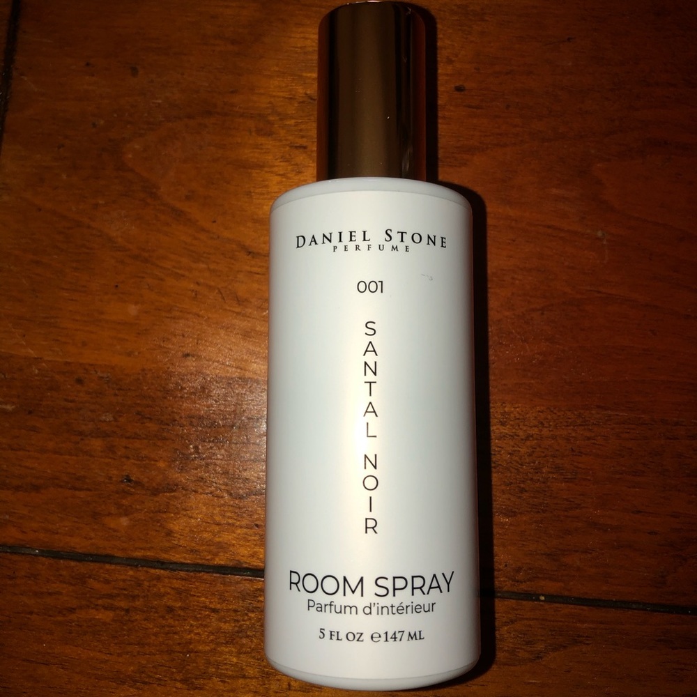 Daniel Stone 001 Santal Noir Room Spray